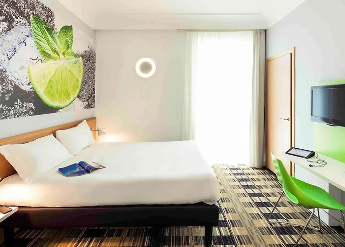 Ibis Styles Napoli Garibaldi Otel