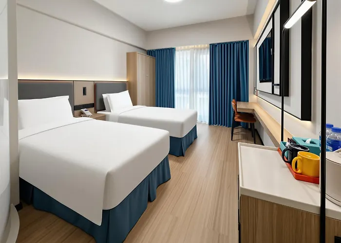 Holiday Inn Express Shanghai Putuo By Ihg