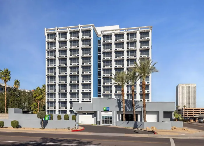 Holiday Inn Express & Suites Phoenix - Midtown, An Ihg Hotel