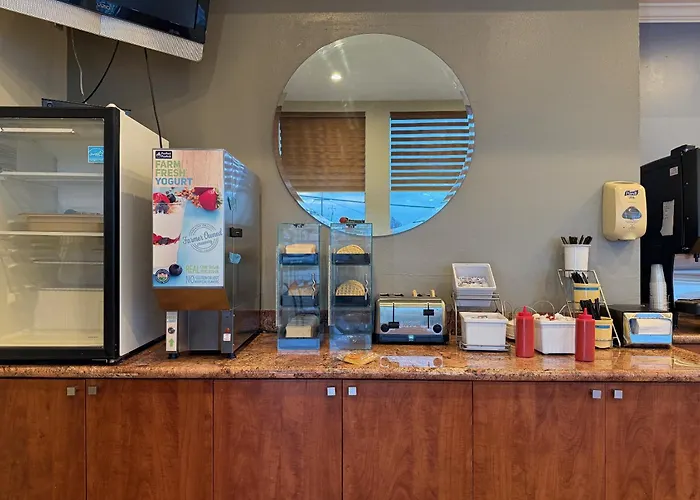 Days Inn By Wyndham San Diego-East/El Cajon