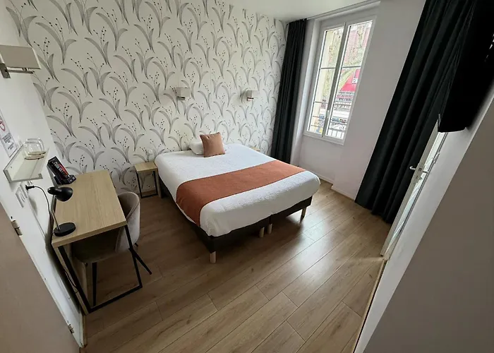 Hôtel les Platanes Villeneuve-sur-Lot