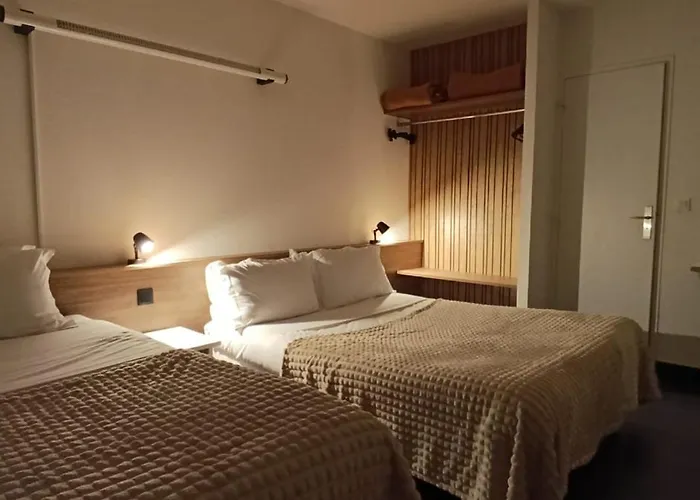 Hotel Du Rocher Le Caylar