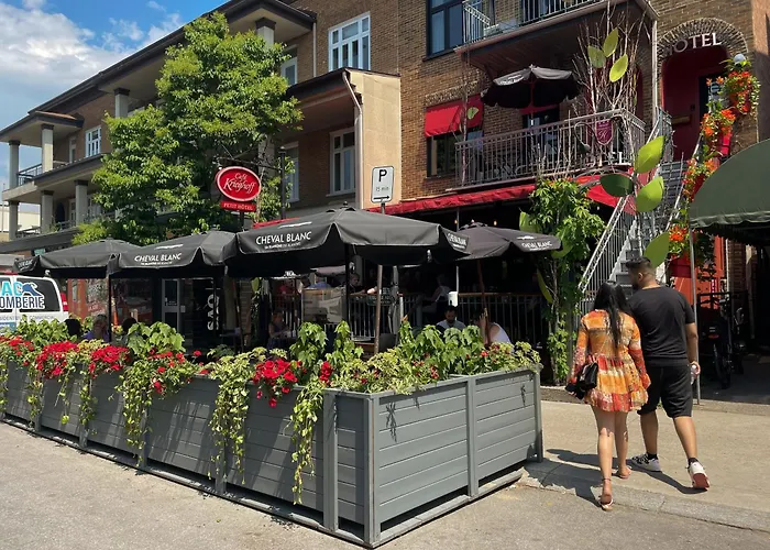 Petit Hôtel - Café Krieghoff Ville de Québec