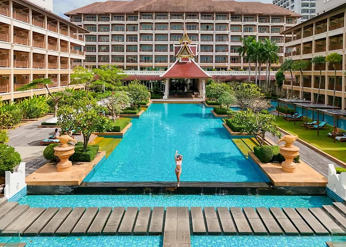 The Heritage Pattaya Beachfront Resort