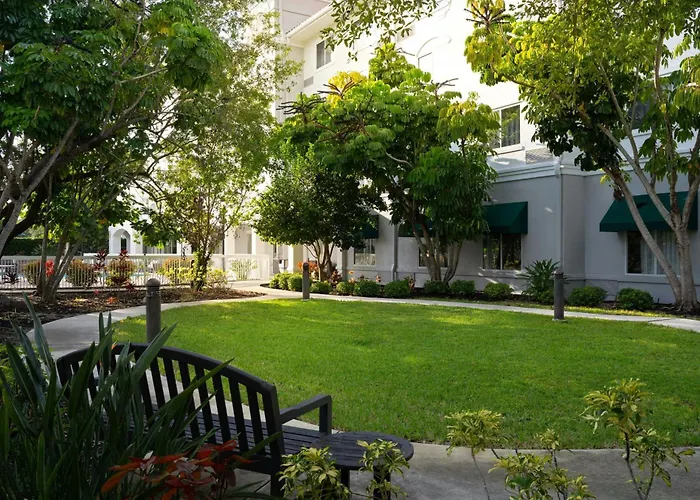 Courtyard Fort Myers At I-75 And Gulf Coast Town Center Estero