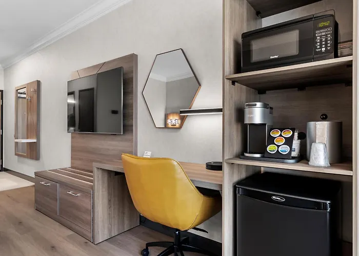 Holiday Inn Express Hotel & Suites Santa Cruz By Ihg