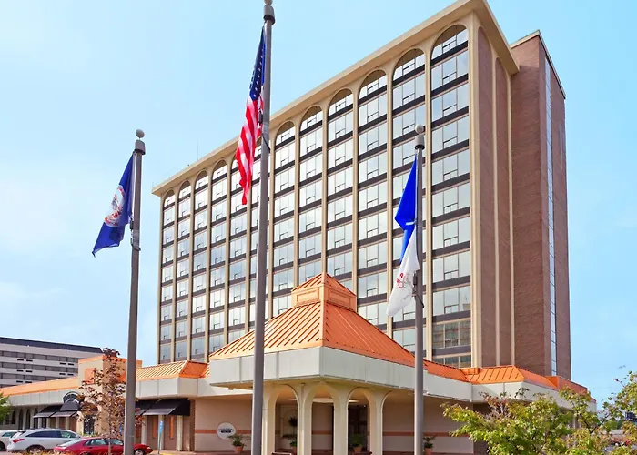 Hotel Belvoir Springfield