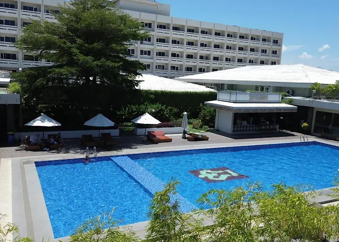 Pangeran Beach Hotel Padang 