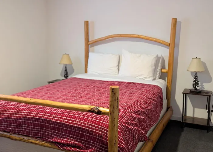 Twin Peaks Resort Valemount