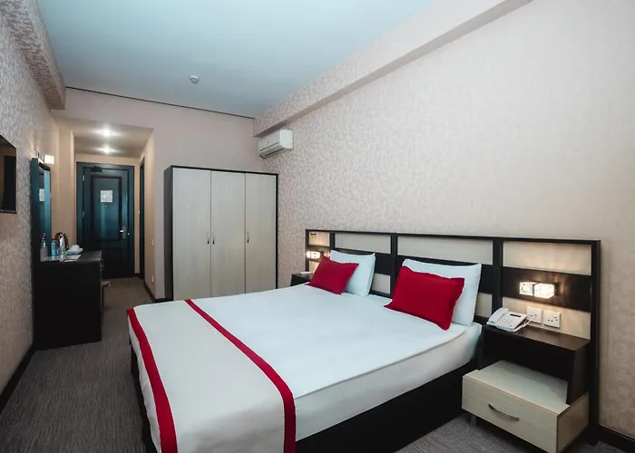 Days Hotel By Wyndham Bakoe