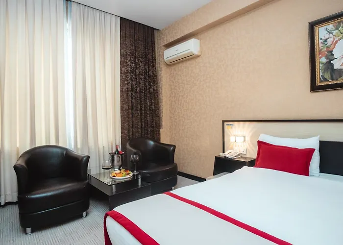 Days Hotel By Wyndham Bakoe