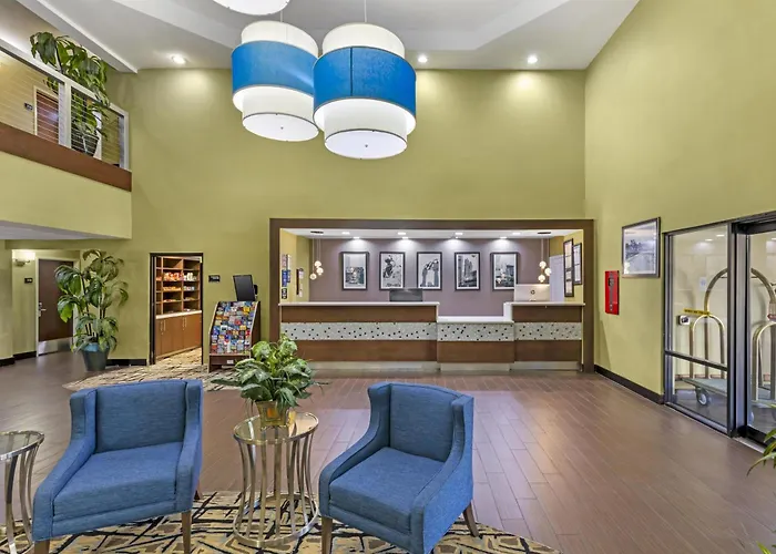 Best Western Plus Mcdonough Inn & Suites