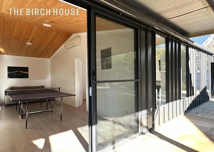 The Birch House - Silver Birches Accommodation Bright