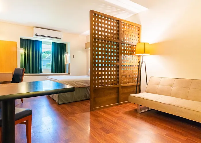 Microtel By Wyndham South Forbes Near Nuvali Santa Rosa 