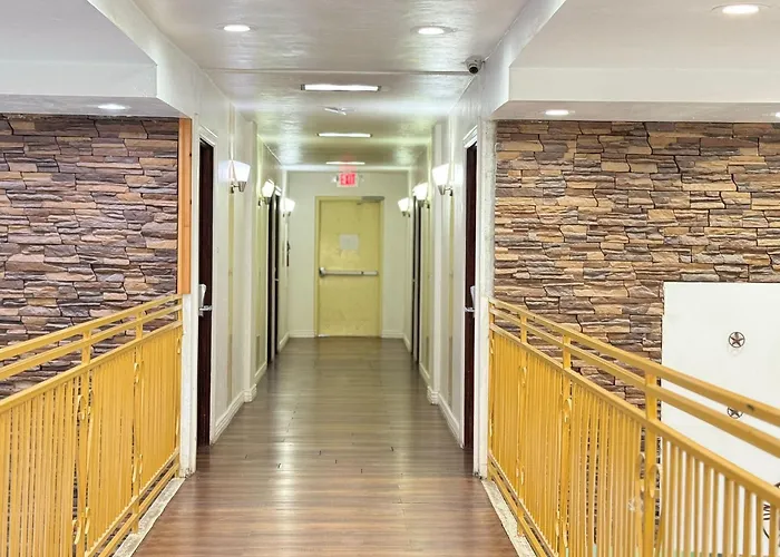 Alien Residence Inn Pecos