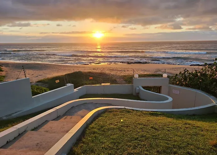 Shore Breakers Shelly Beach