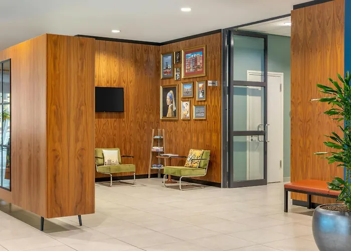 Courtyard By Marriott Amsterdam Hotel