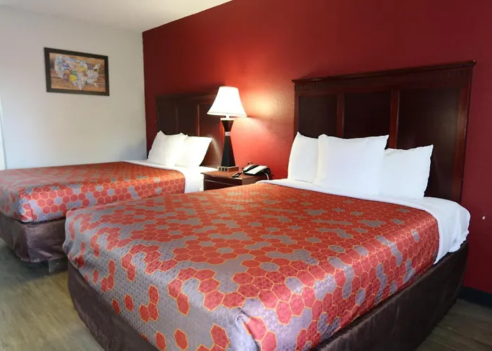 Econo Lodge Inn & Suites Evergreen