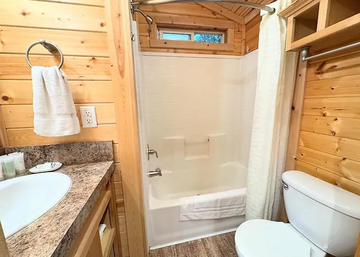 Tall Chief Camping Resort Cottage 1 Fall City