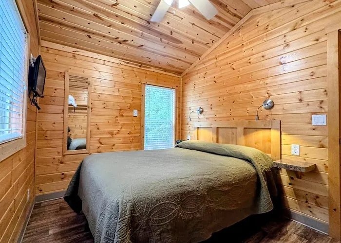 Tall Chief Camping Resort Cottage 1 Fall City