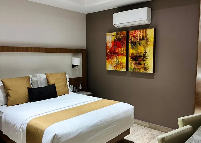 Hotel Soleil Business Class León