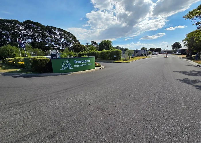 Traralgon Holiday Village