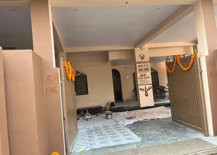Srishti Shelter Hotel Varanasi