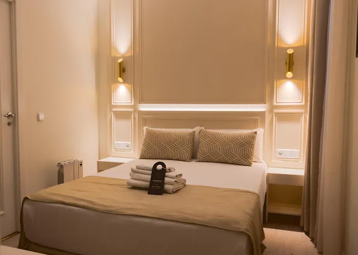 Le Petit Palue-Fuencarral Hotel Madrid