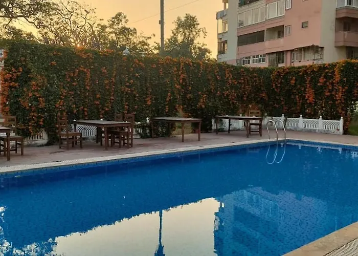 Hotel Sugan Niwas Palace Jaipur