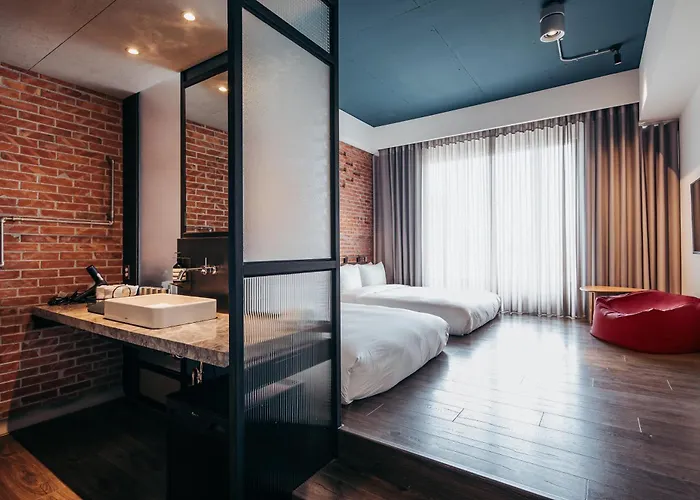 U.I.J Hotel & Hostel Tainan