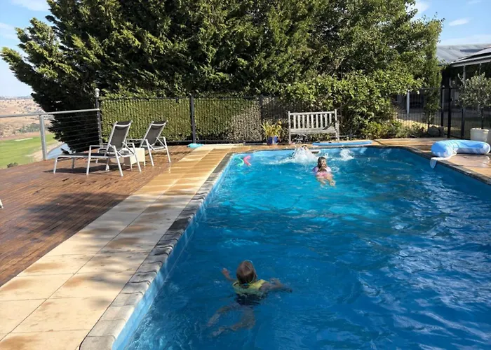 Amazing Views Pet Friendly Bed And Breakfast Yass