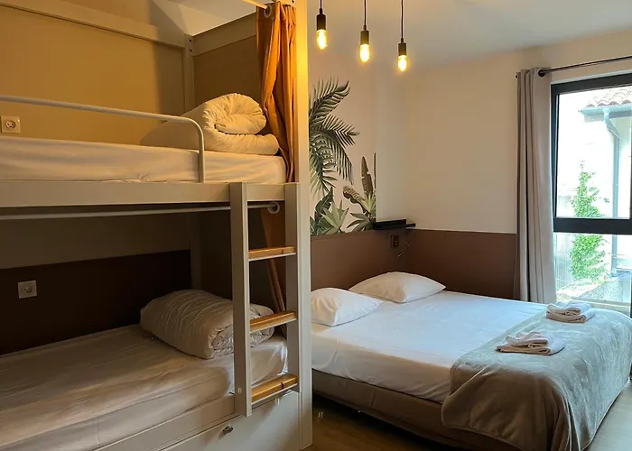 Georges Hostel&Café Sète
