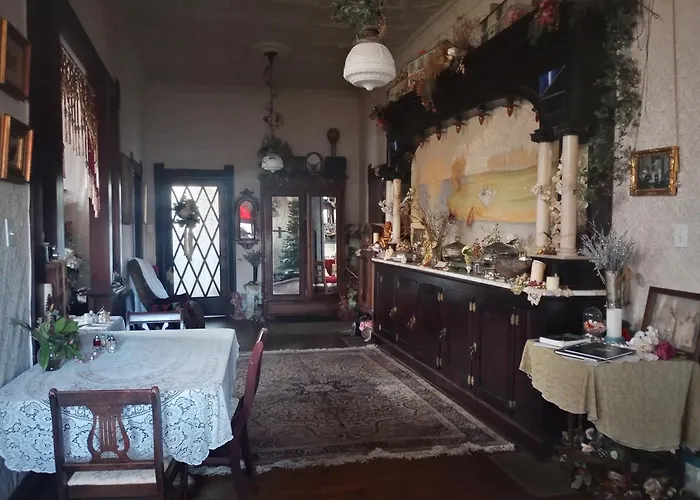 Carleton House Bed And Breakfast Bonham