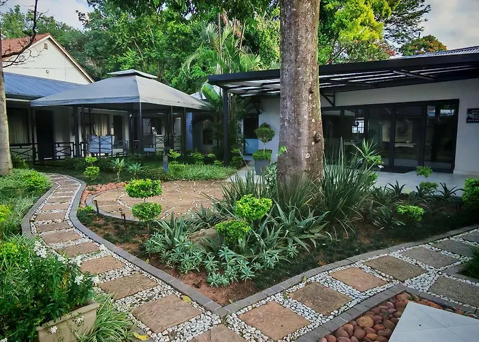 Cascades Guest Lodge Mbombela