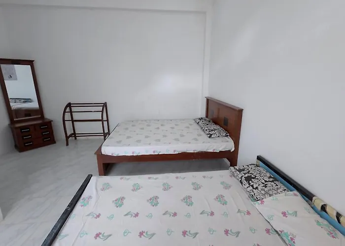 Sri Mayura Holiday Resort Kataragama