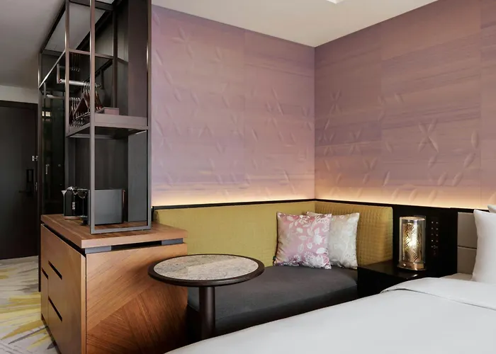 Courtyard By Marriott Kyoto Shijo Karasuma Hotel