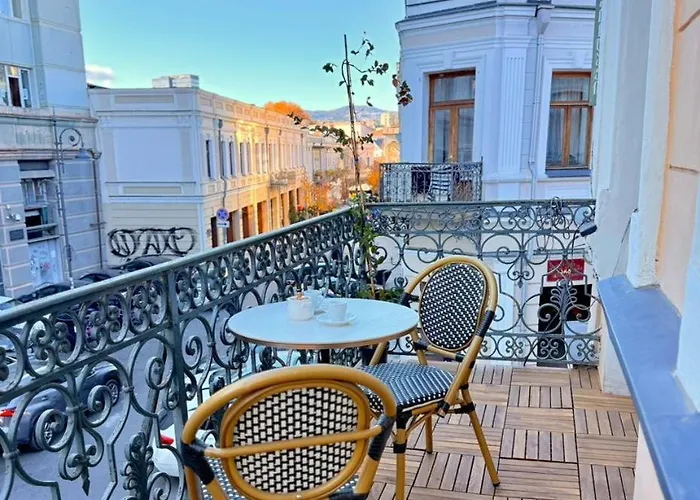 Arts Hotel By Square Tbilisi