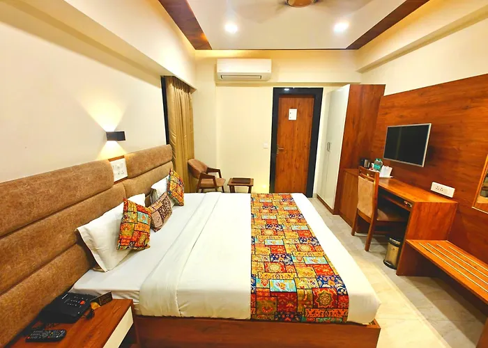 Opulence Inn - 500 Meters From Railway Station Udaipur