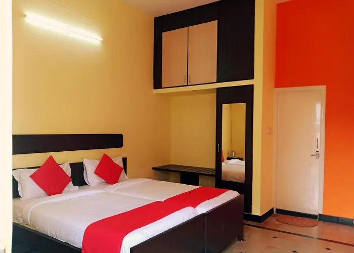 Guru Comfort, 100 M From Apollo Hospital Bangalore