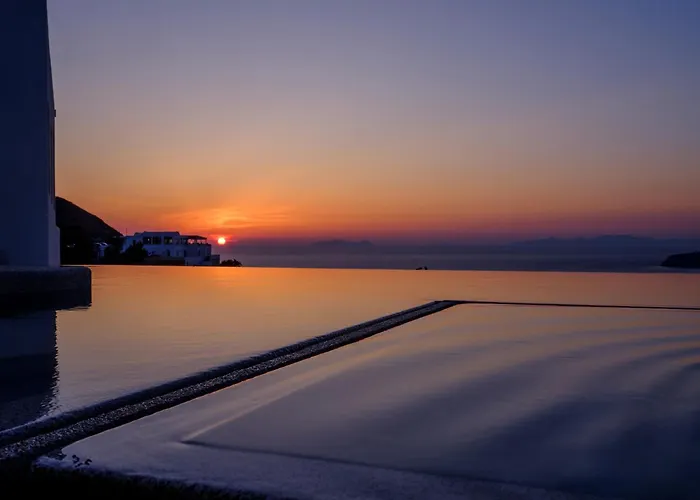 Potnia Theron Suites Akrotírion