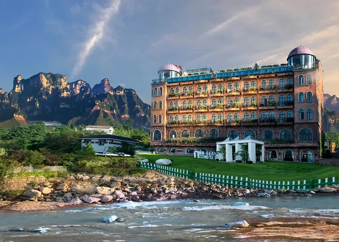 Roy Sean Castle Resort Inn-Zhangjiajie Tianmenshan Cableway Branch