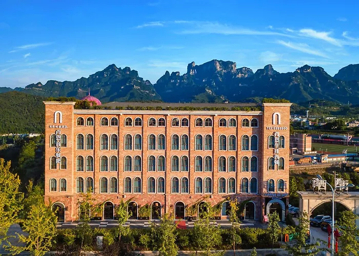 Roy Sean Castle Resort Inn-Zhangjiajie Tianmenshan Cableway Branch