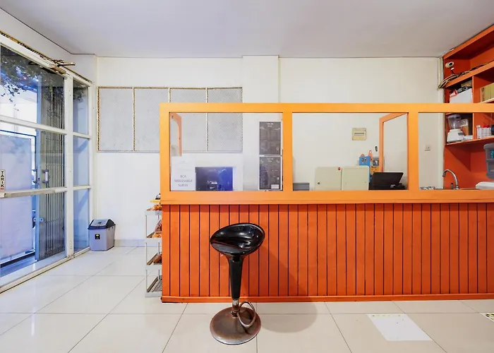 Hotel C18 At Cibaduyut Mitra Reddoorz Bandung