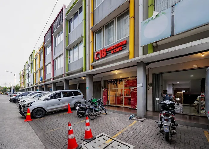 Hotel C18 At Cibaduyut Mitra Reddoorz Bandung