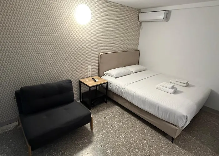 Athensdot Hotel