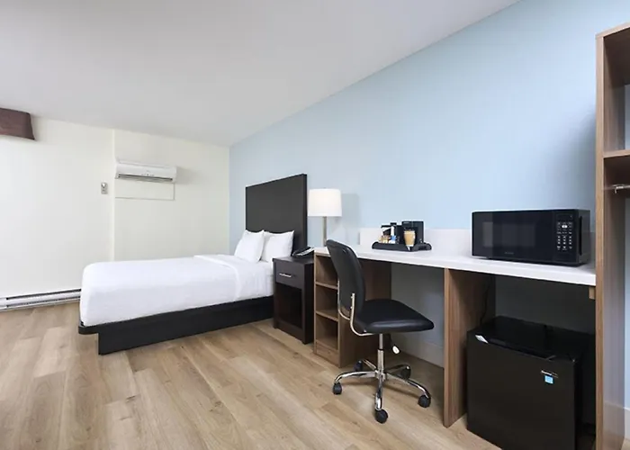 Canad Inns Destination Centre Windsor Park Winnipeg