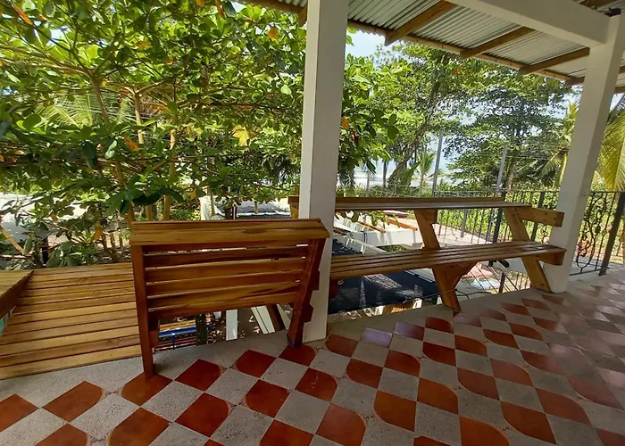 Hotel Pura Natura Beachfront Tortuguero
