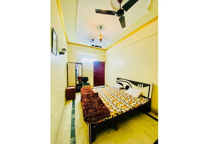Spot On J C Guest House Lucknow