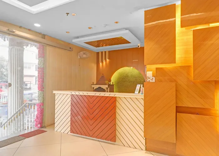 Hotel O Bhavya Residency Delhi 