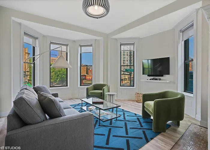 The Neighborhood Hotel Lincoln Park Chicago